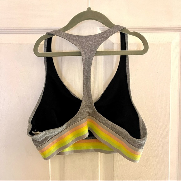 SIZE XS/L | Onzie matching workout set with stripe detail - Picture 3 of 4